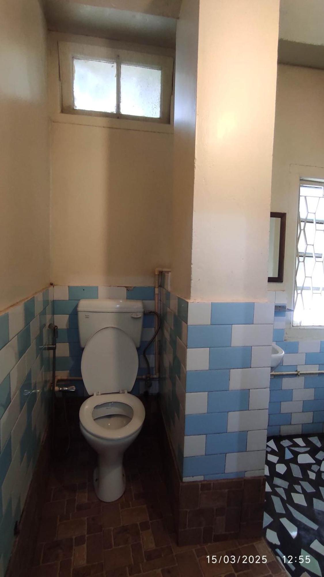 Baba Tourist Lodge Shillong Buitenkant foto